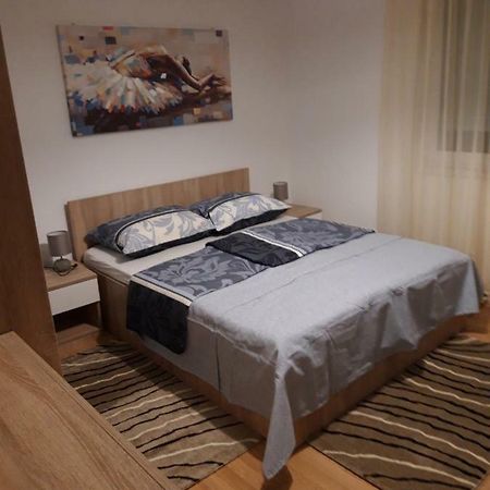 Apartman Centros Osijek Buitenkant foto
