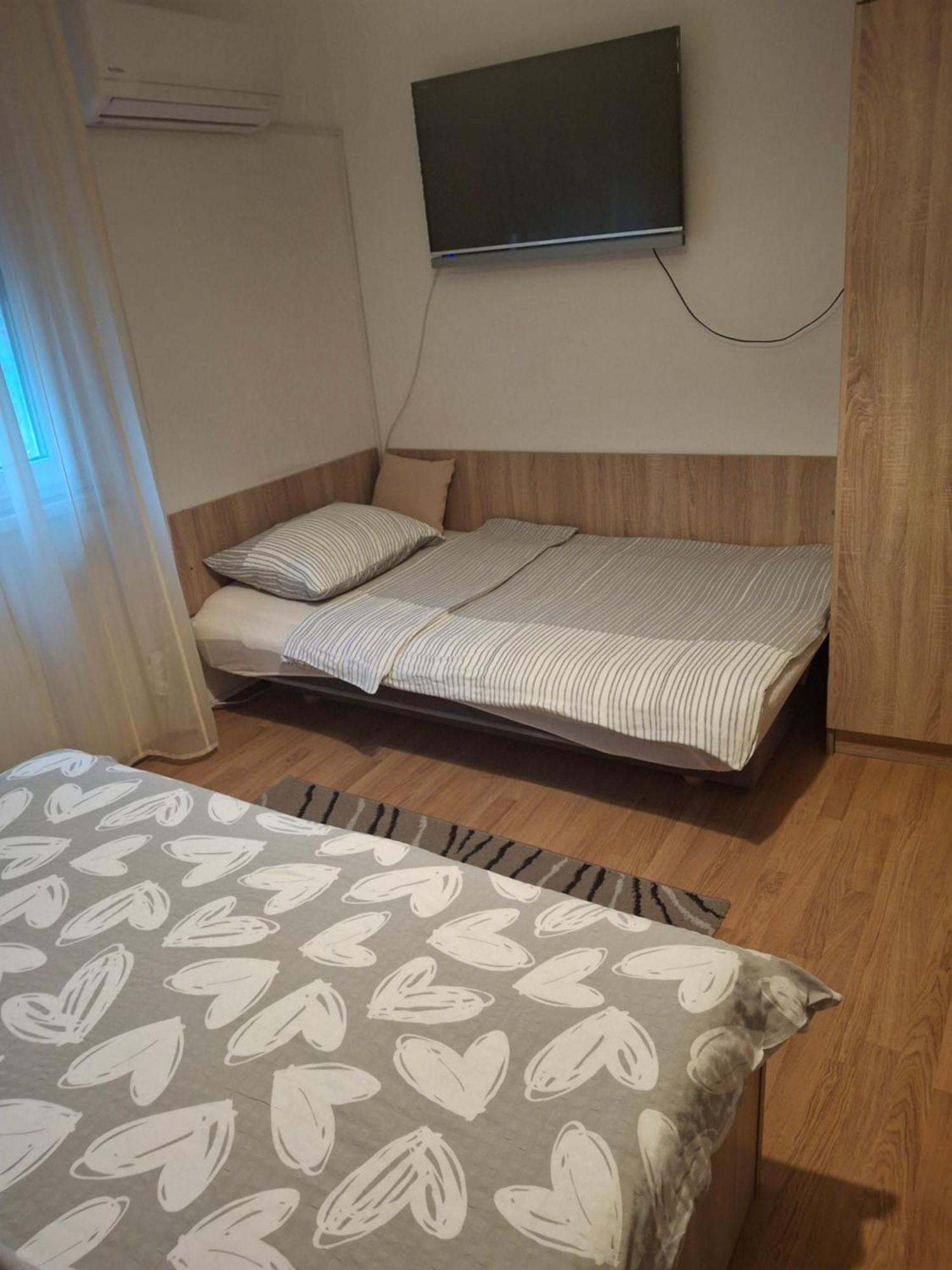 Apartman Centros Osijek Buitenkant foto