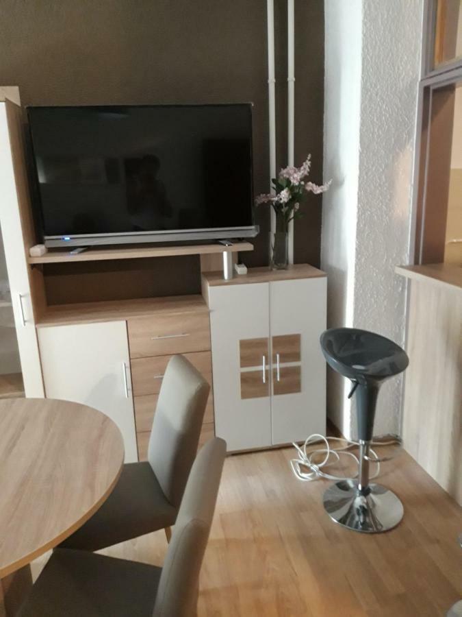 Apartman Centros Osijek Buitenkant foto