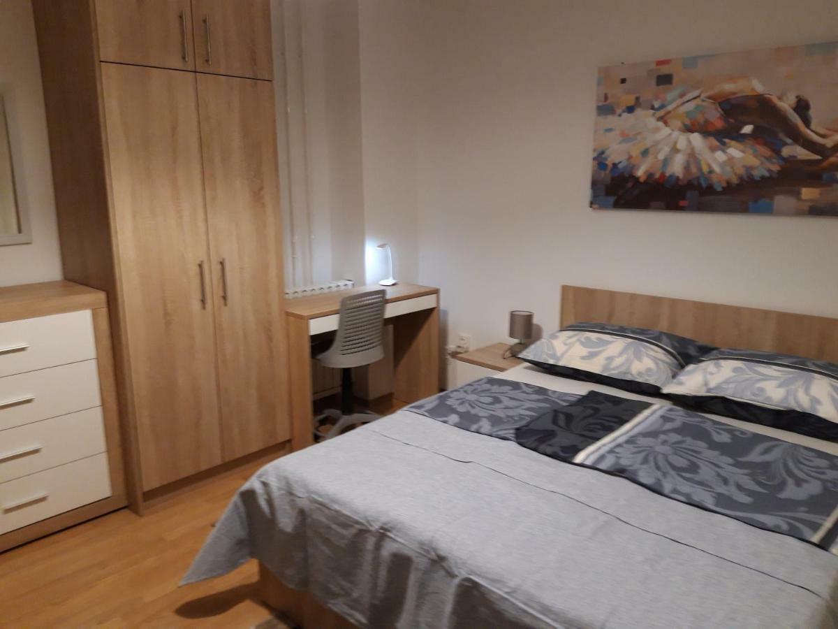 Apartman Centros Osijek Buitenkant foto