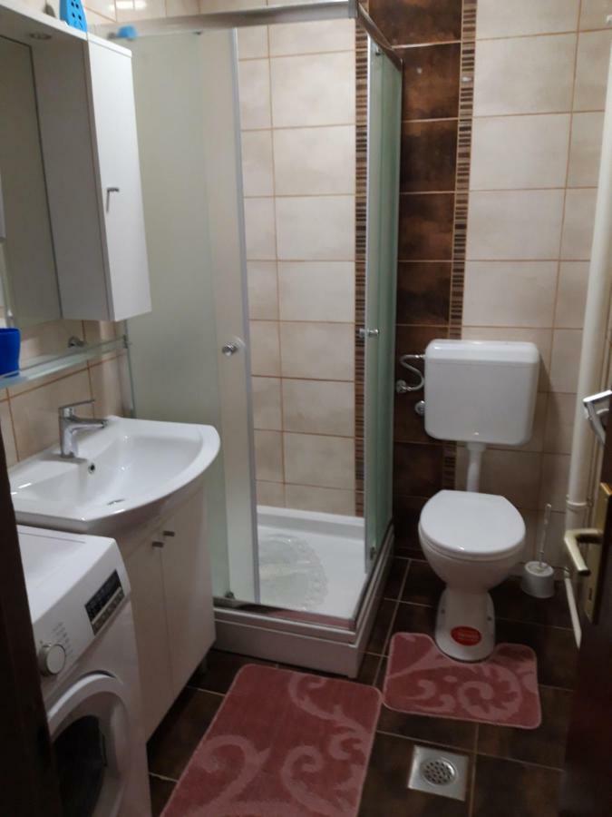 Apartman Centros Osijek Buitenkant foto